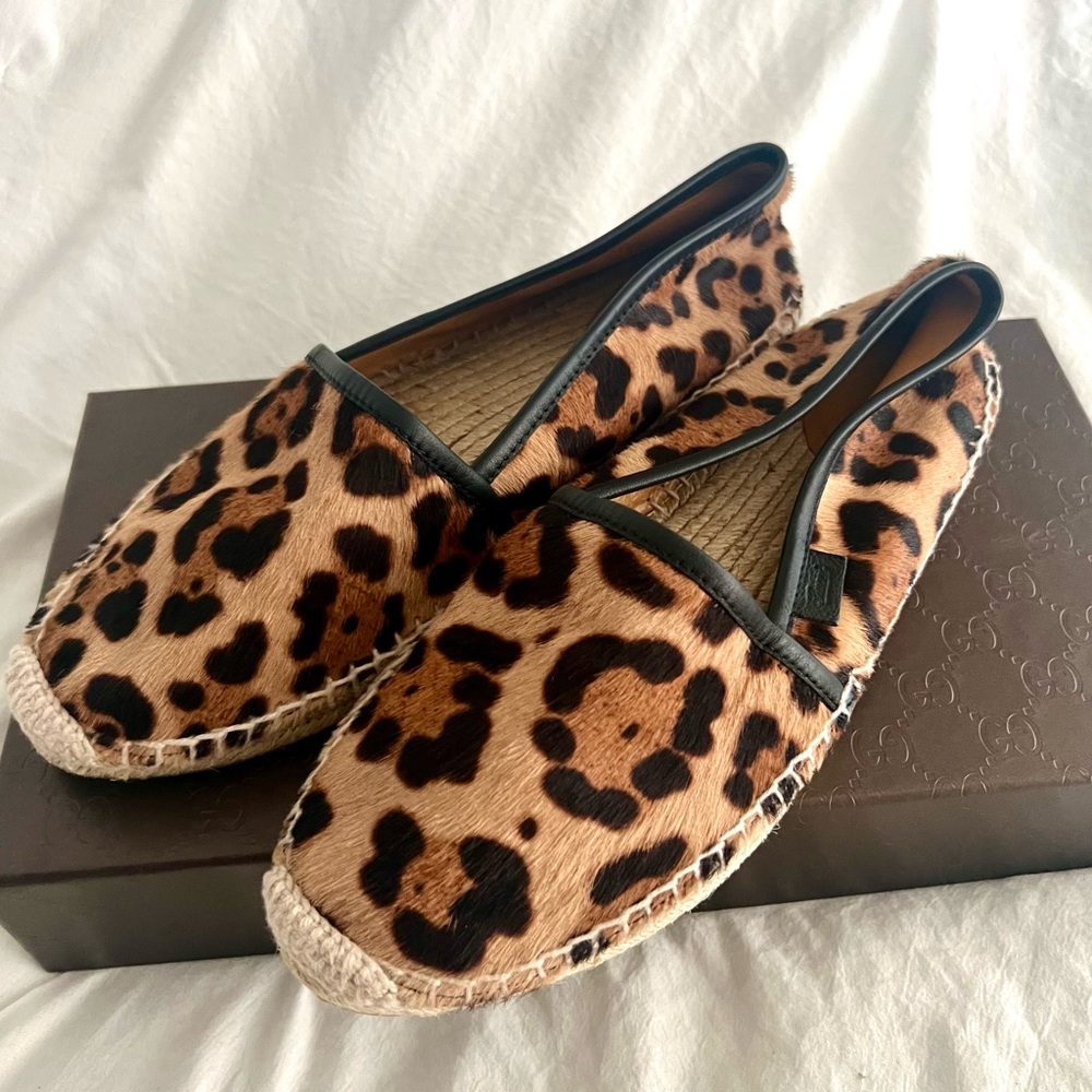 👑✅PRICE FIRM✅ AUTHENTIC Calf Hair GUCCI Leopard Espadrille Flats - Picture 3 of 16